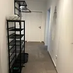 Hive - 3 Zw In Inkl Tv Und Grosse Balkon *