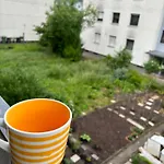 Hive - 3 Zw In Inkl Tv Und Grosse Balkon *